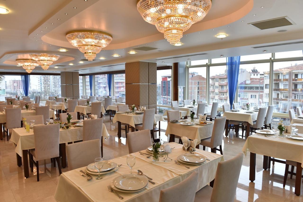 Ozgobek Ronesans Hotel De Luxe Uşak Exteriér fotografie