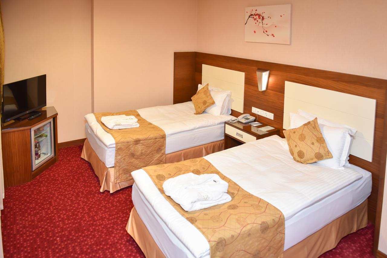 Ozgobek Ronesans Hotel De Luxe Uşak Exteriér fotografie