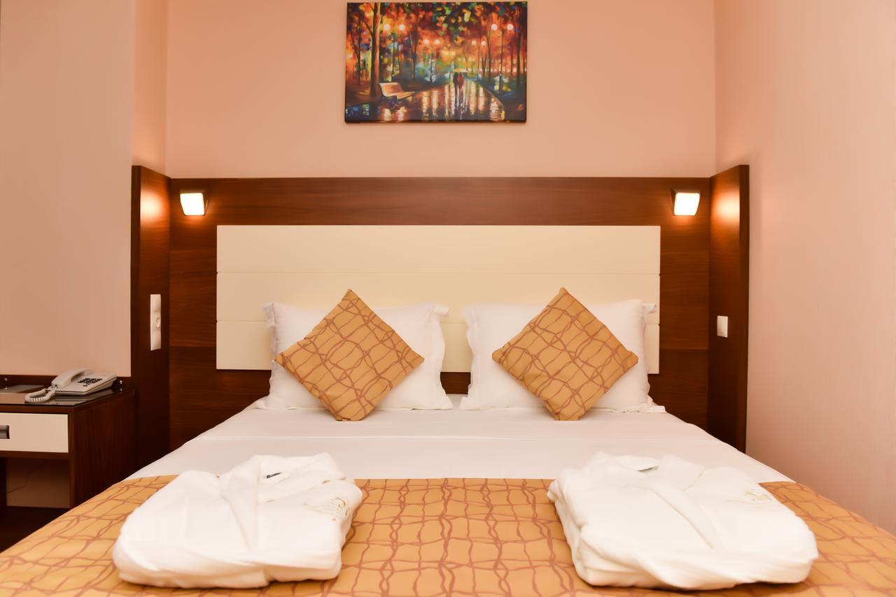 Ozgobek Ronesans Hotel De Luxe Uşak Exteriér fotografie